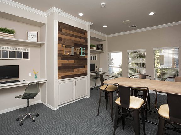 4th image of 15251 S 50th St #3080