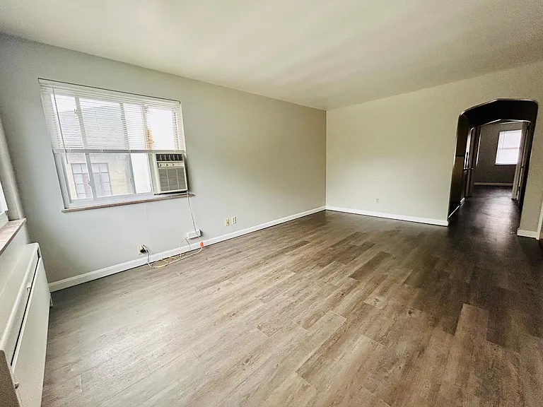 3047 Boudinot Ave — Photo 5