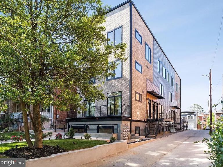 1307 Longfellow St NW #201 — Photo 15