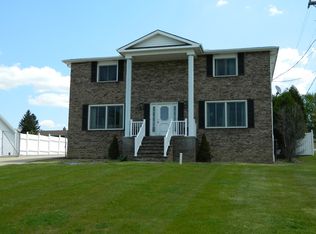 7151 Broadview Rd, Seven Hills, OH 44131