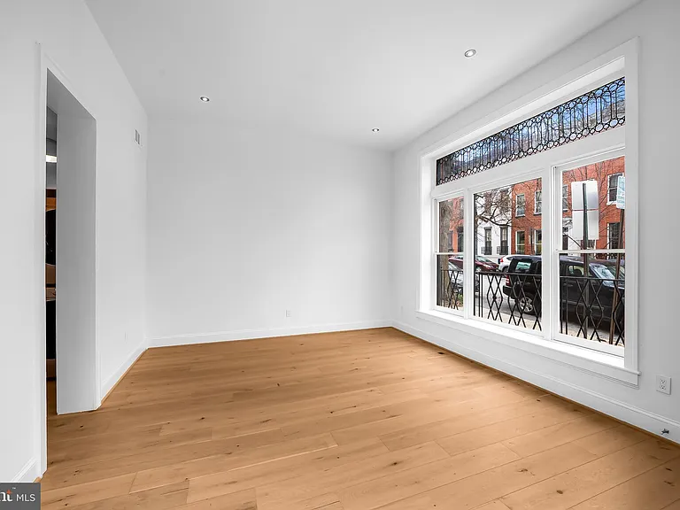 1200 Bolton St — Photo 5