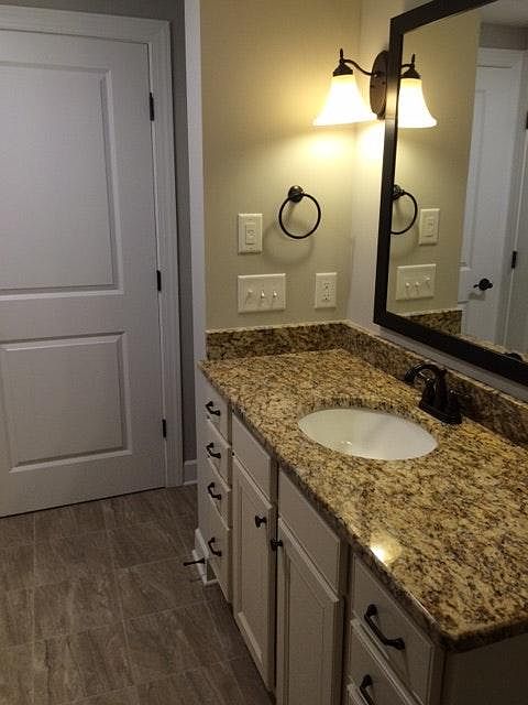 Bathroom / Walk in tiled shower with glass door not shown