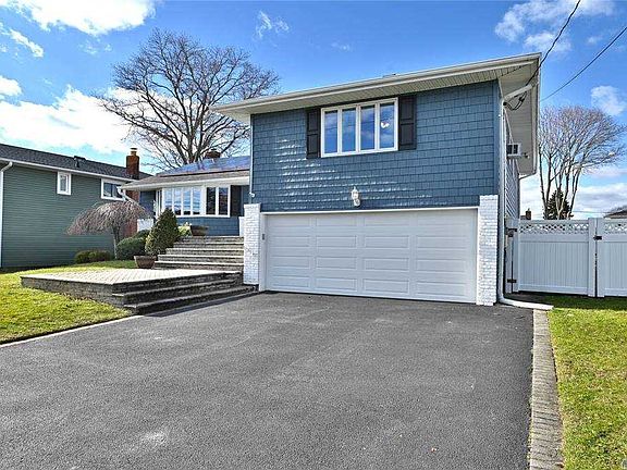 3rd image of 24 Cambridge Dr