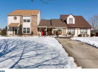 41 Meeting House Ln, Turnersville, NJ 08012