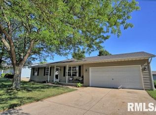 116 Justice Dr, East Peoria, IL 61611