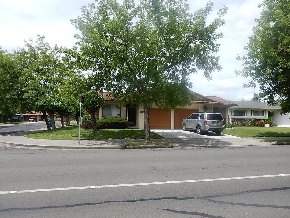 1st image of 8405 N El Dorado St