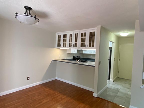 3rd image of 5255 Grasswood Ct