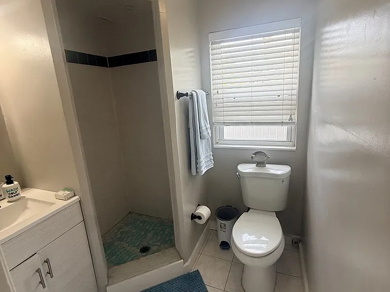 200 Walnut St #1 — Photo 10