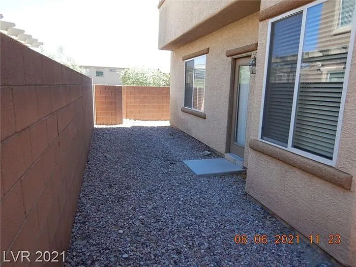 711 Taliput Palm Pl — Photo 28