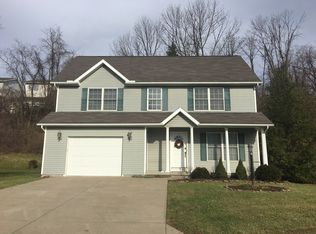 2000 Pinecrest Dr, Morgantown, WV 26505