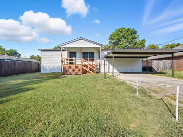 699 Lakeland Ct, Lake Dallas, TX 75065