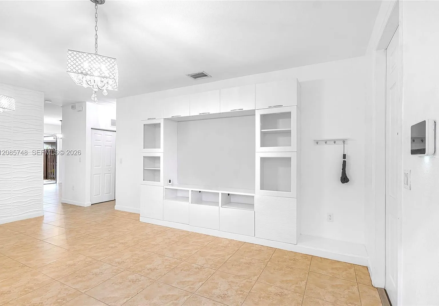 Silver Palm East Sec Thre — Photo 2
