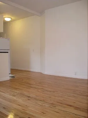 Rented by Tower Brokerage | media 31