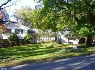 1702 Golf Rd, Reading, PA 19601