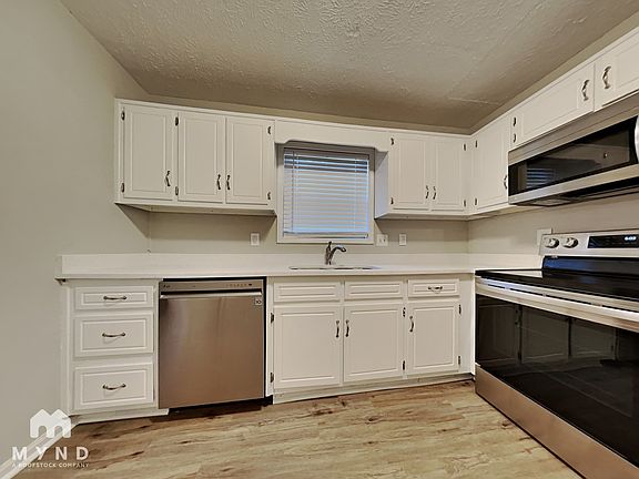 5th image of 4560 Coopers Creek Pl SE