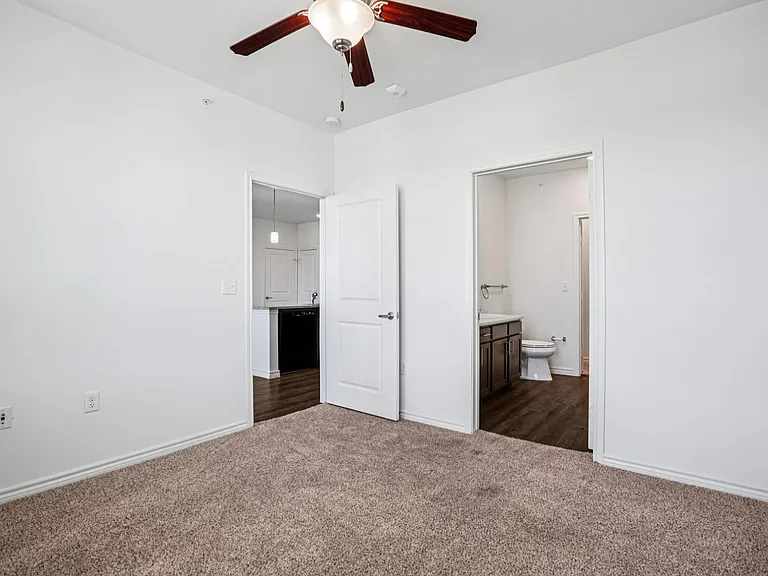 Limestone Ridge — Photo 125