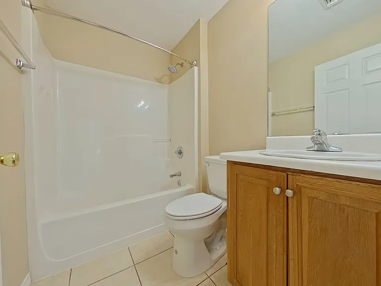 2560 Kingston Rd — Photo 14