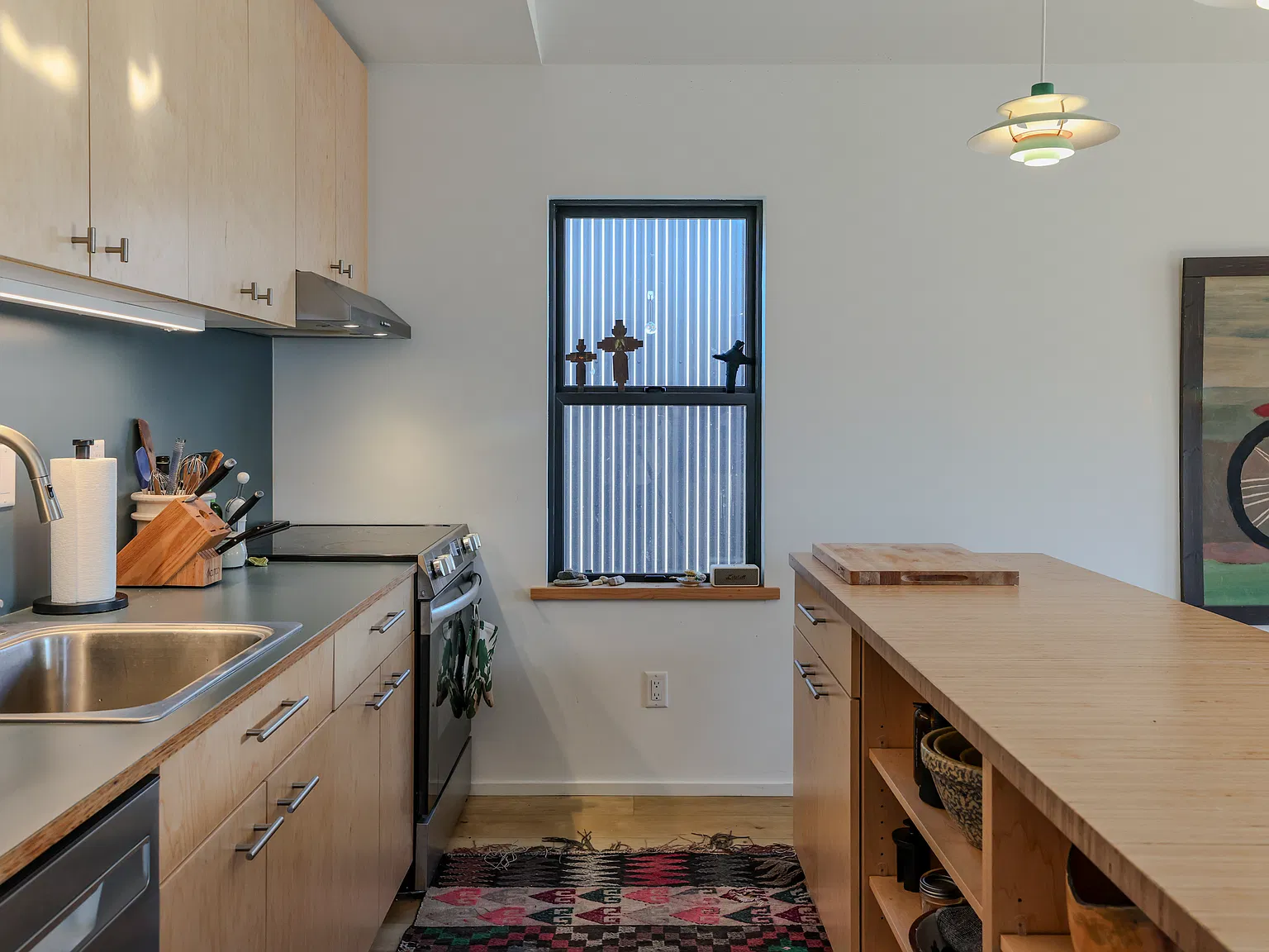 2 bed, 1000 sqft, $1,800 — Photo 2