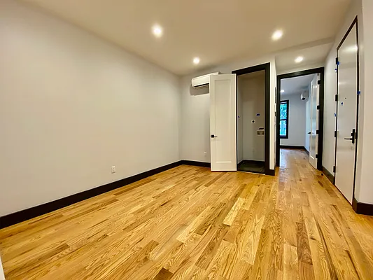 Rented by Doorway NYC, LLC | media 19