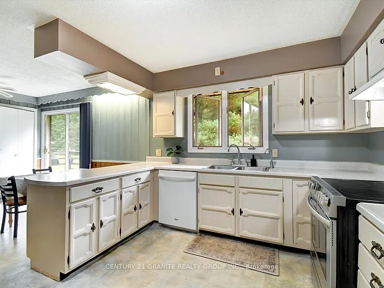 4 Maxwell Settlement Rd #1 — Photo 17