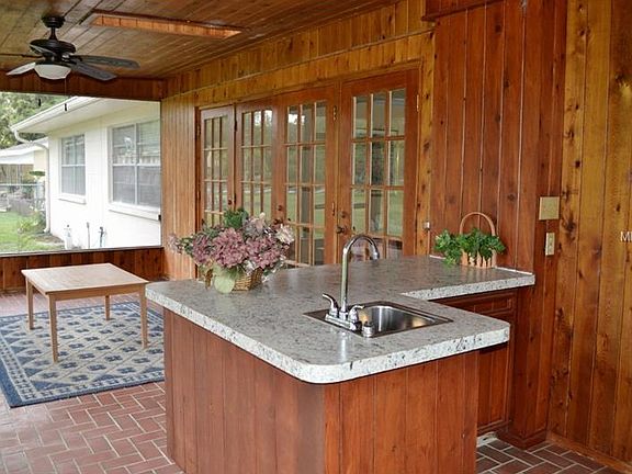 4th image of 22126 Shoreside Dr