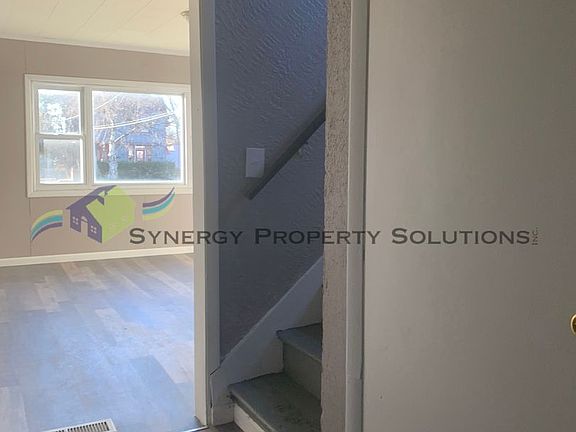 2nd image of 256 Marion Ave