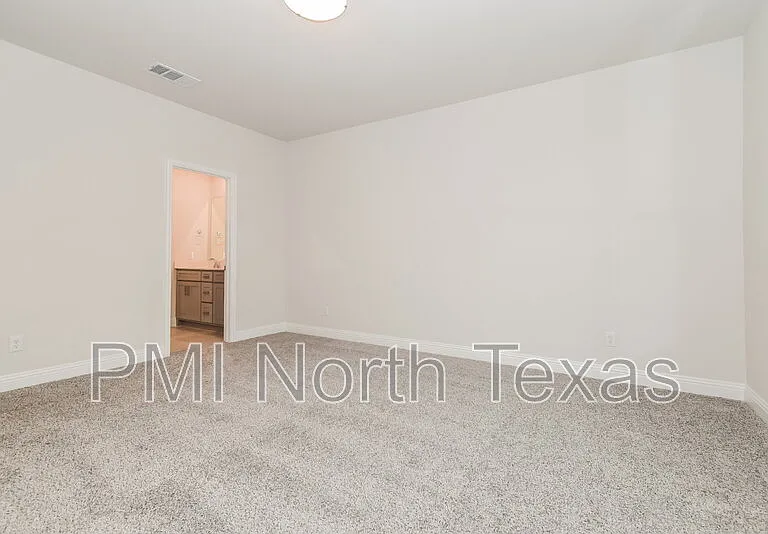 3112 Cordelia Dr — Photo 13