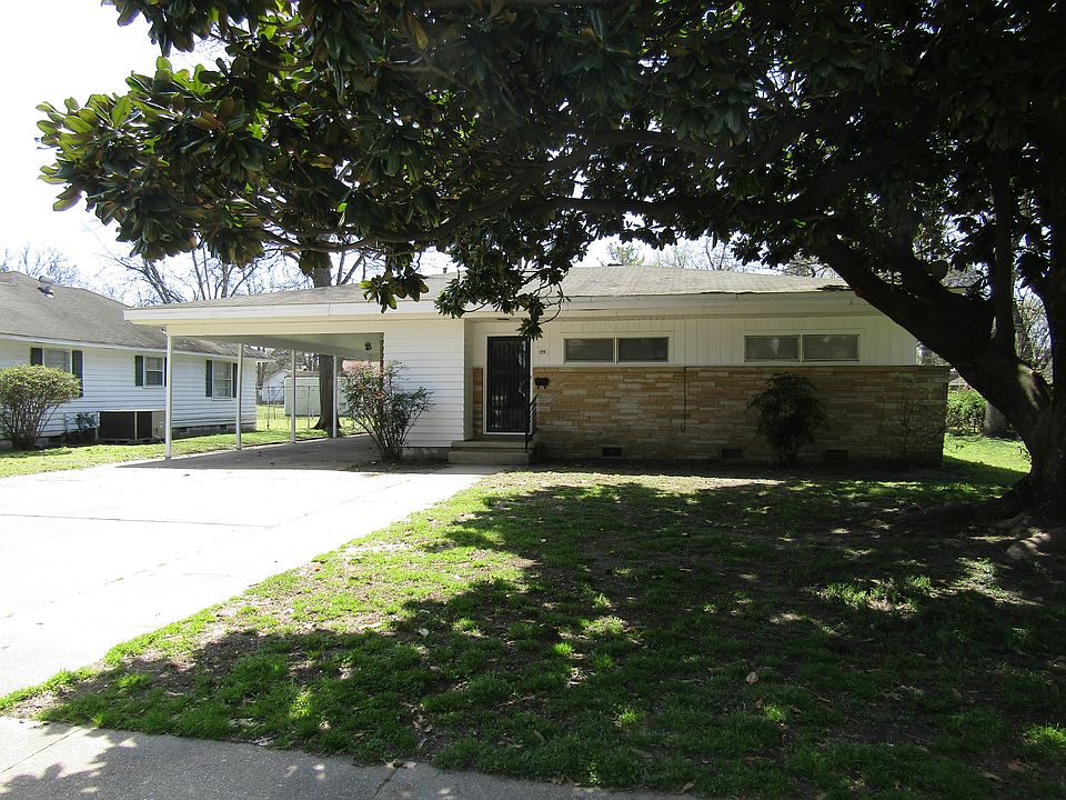 1st image of 105 S Crescent Dr