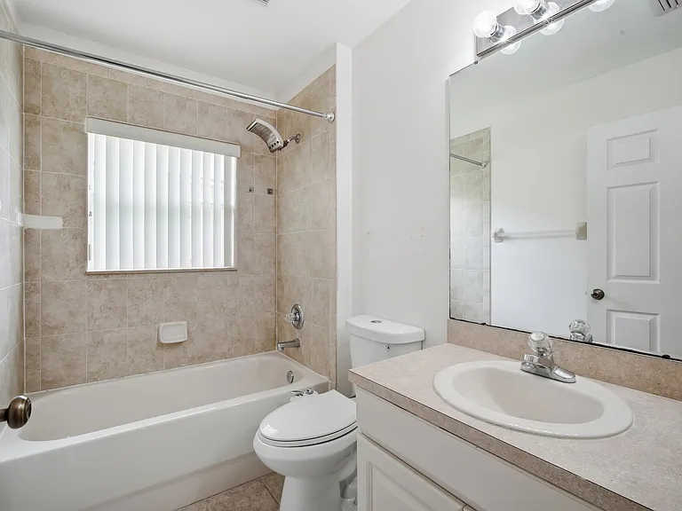 5912 Bramble Bush Ct — Photo 18