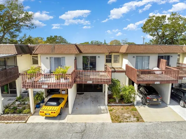 3233 Ramblewood Dr N #21, Sarasota, FL 34237