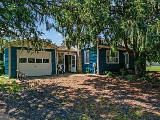 9917 Bird River Rd, Middle River, MD 21220