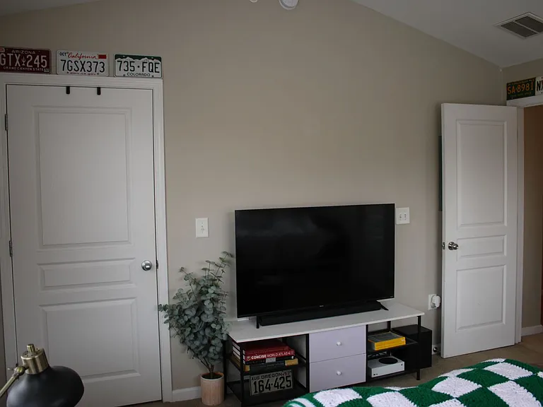 1121 Tree Top Way #1421 — Photo 48