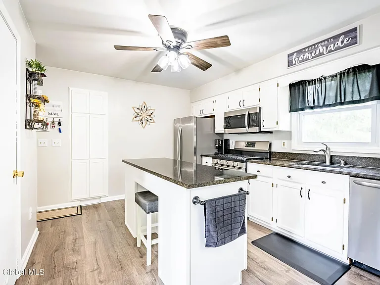 10 Corina Ct — Photo 16