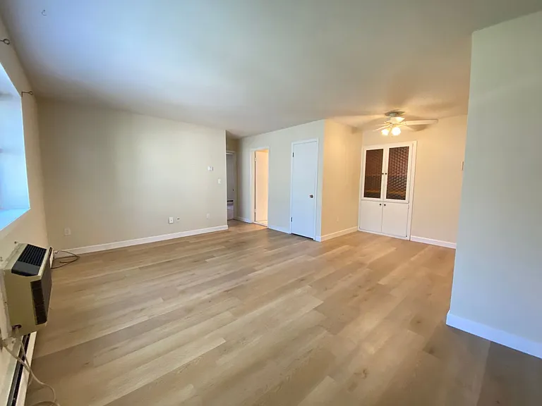 Ariel Place — Photo 14