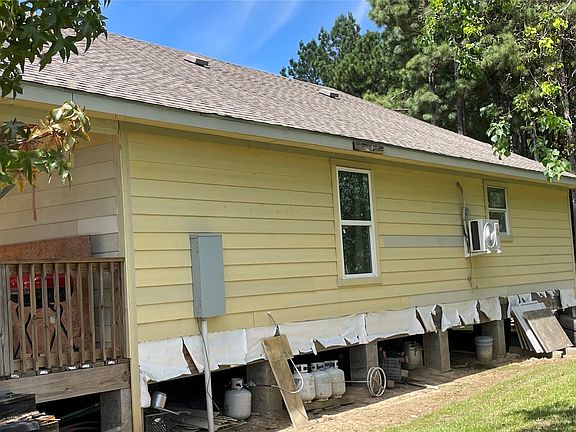 2nd image of 652 County Road 5005