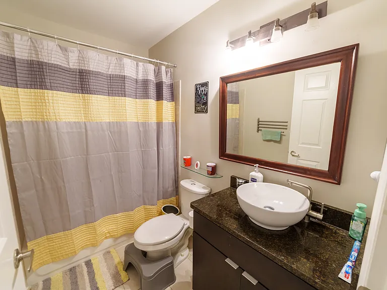 509 Graham St #1D — Photo 3