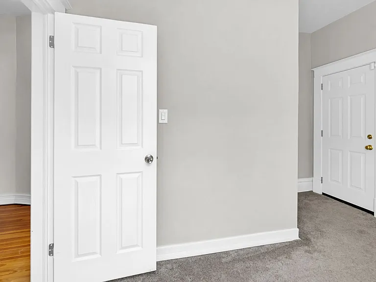 302 S Lincoln St — Photo 15