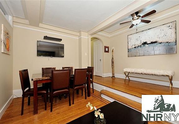 5th image of 310 E 55th St APT 6C