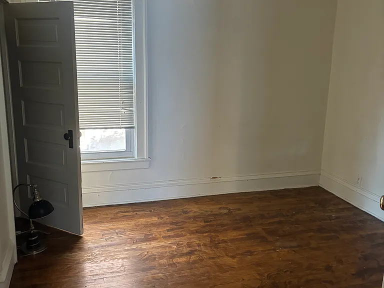 1536 N Franklin Pl #1 — Photo 3