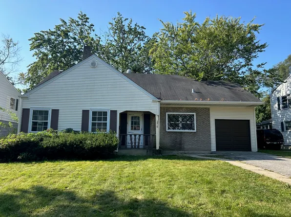 1319 Evergreen Rd, Homewood, IL 60430