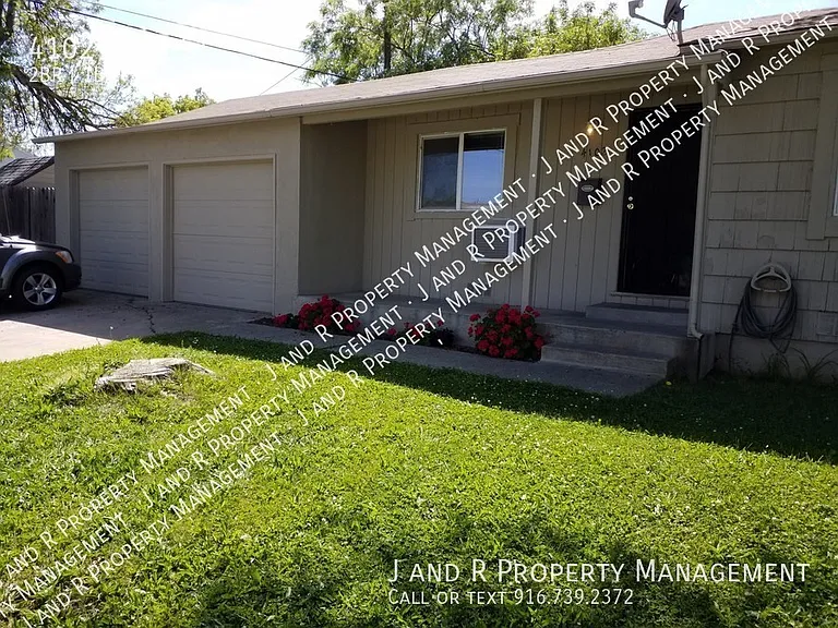 4102 28th St — Photo 1