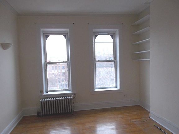 2nd image of 732 Washington Ave #4D