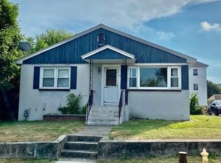 19 McRae Ct, Worcester, MA 01604