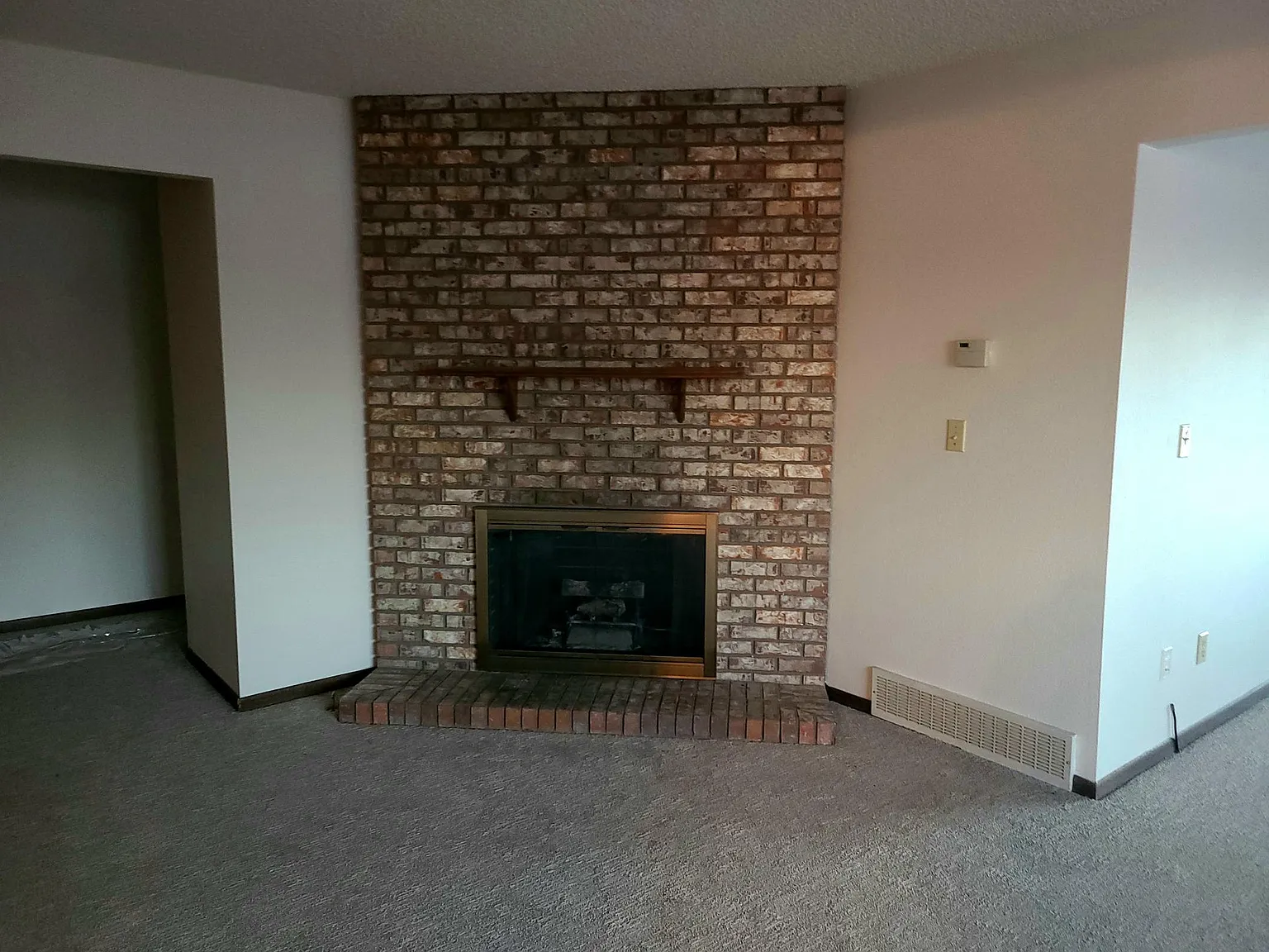 2 bed, 1200 sqft, $1,800 — Photo 2