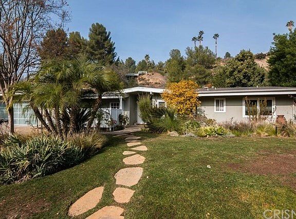 2nd image of 4660 Arriba Dr