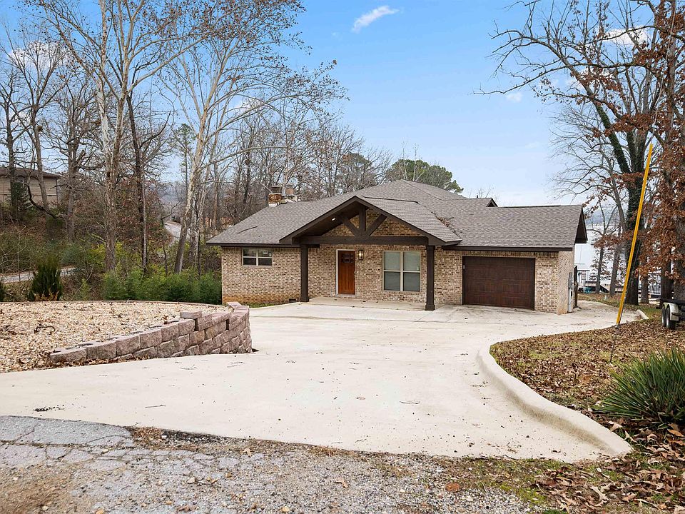 1st image of 38 Winnebago Cir