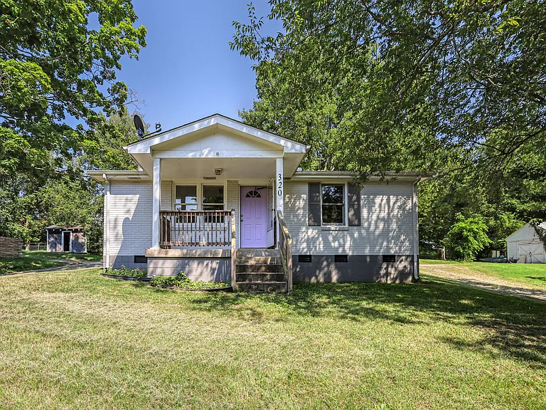 320 Oak St — Photo 18