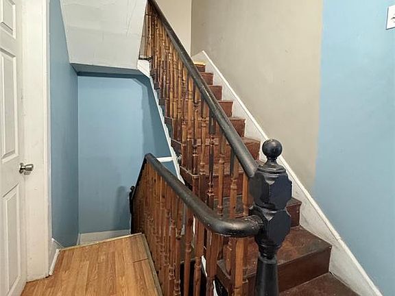 5th image of 17 Freshwater Road