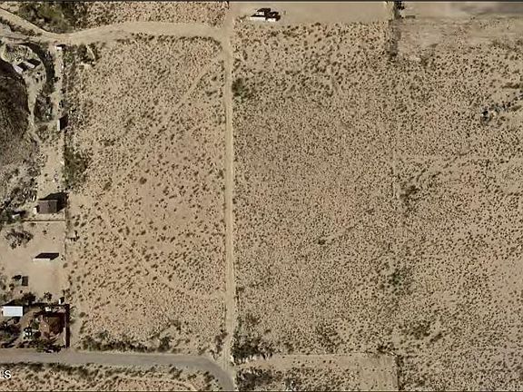 2nd image of 4597 Camel Back Rd