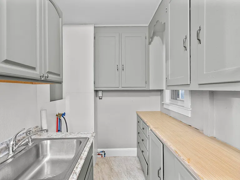 20 Violet St #2 — Photo 4